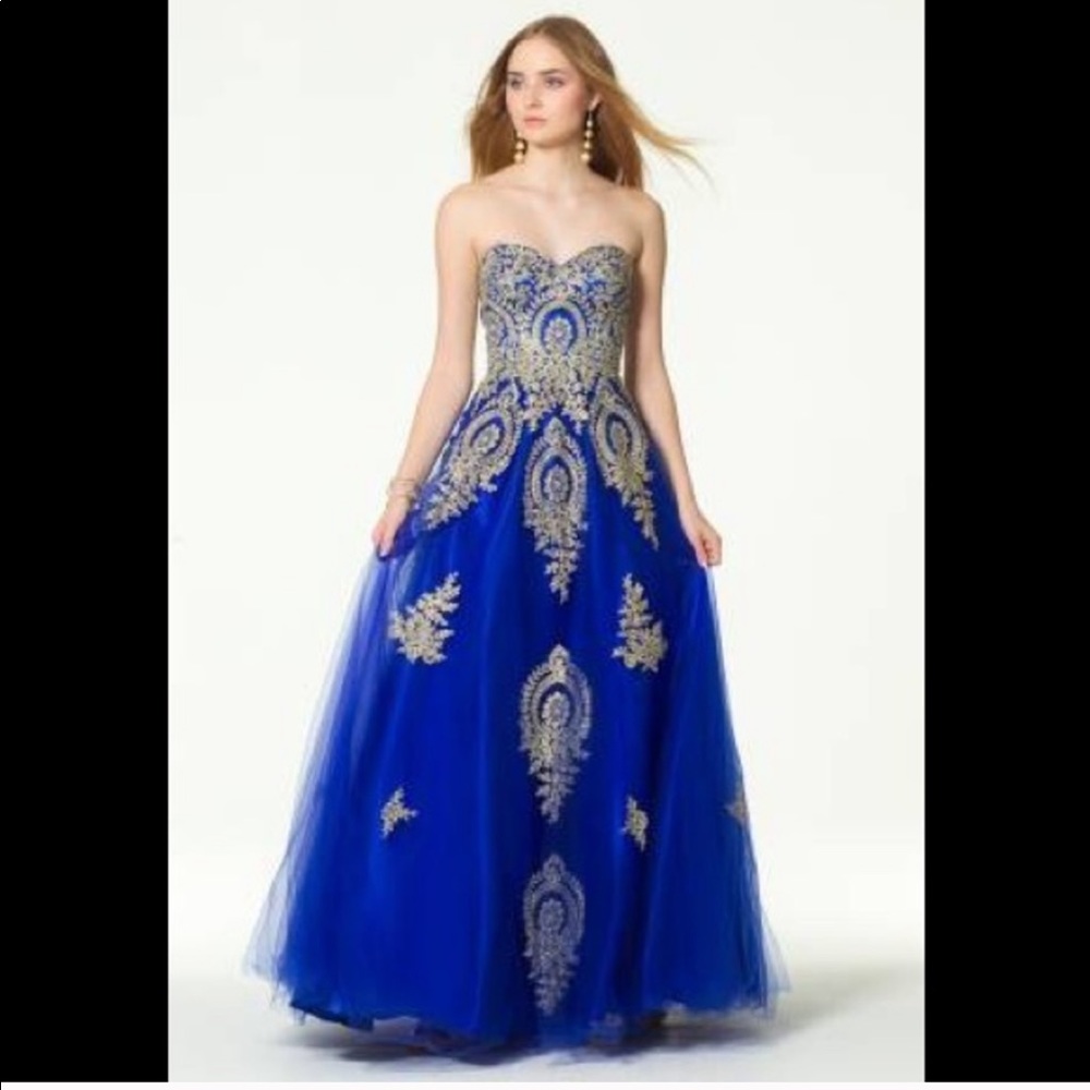Metallic appliqué tulle ball gown